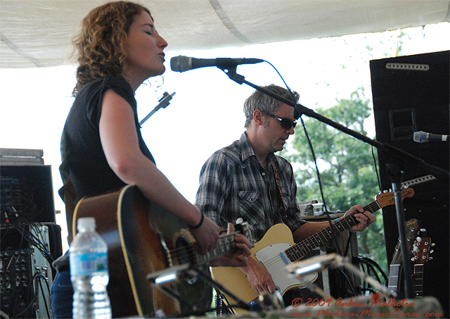 Kathleen Edwards at the Barn Stage, 10,000 Lakes Festival 2009 - photo by Ankur Malhotra