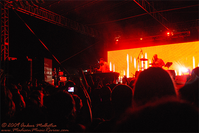 Pretty Lights @ 10,000 Lakes Festival 2009 - photo by Ankur Malhotra