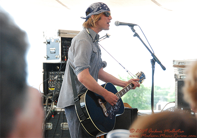 Todd Snider at the Barn Stage, 10,000 Lakes Festival 2009 - photo by Ankur Malhotra